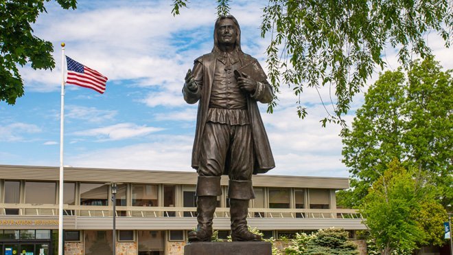 Statue of Roger Williams
