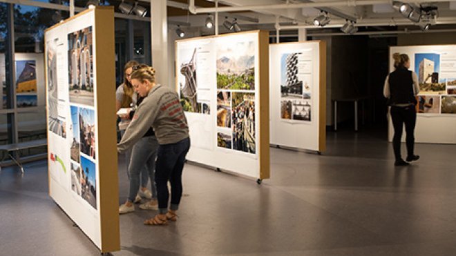 Students seeking work in the SAAHP Gallery