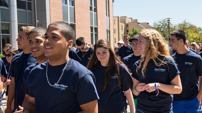 New students on campus