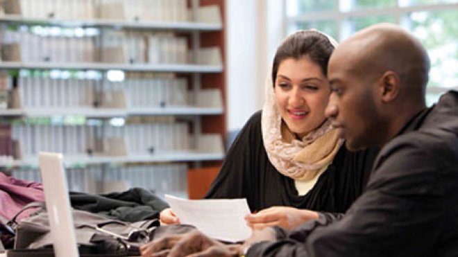 People study in library