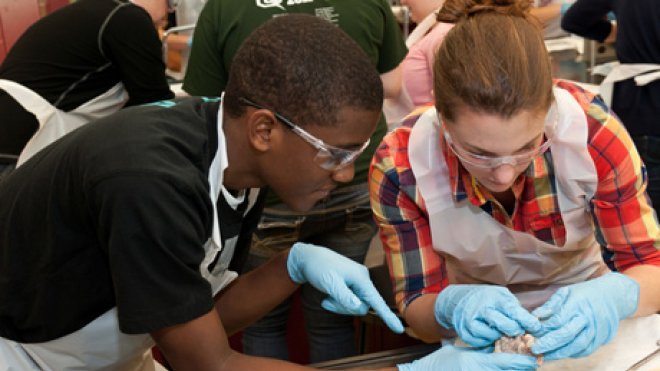 Students work on science experiment