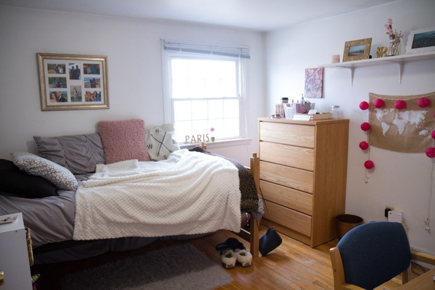 Image of an Almeida Townhouse bedroom