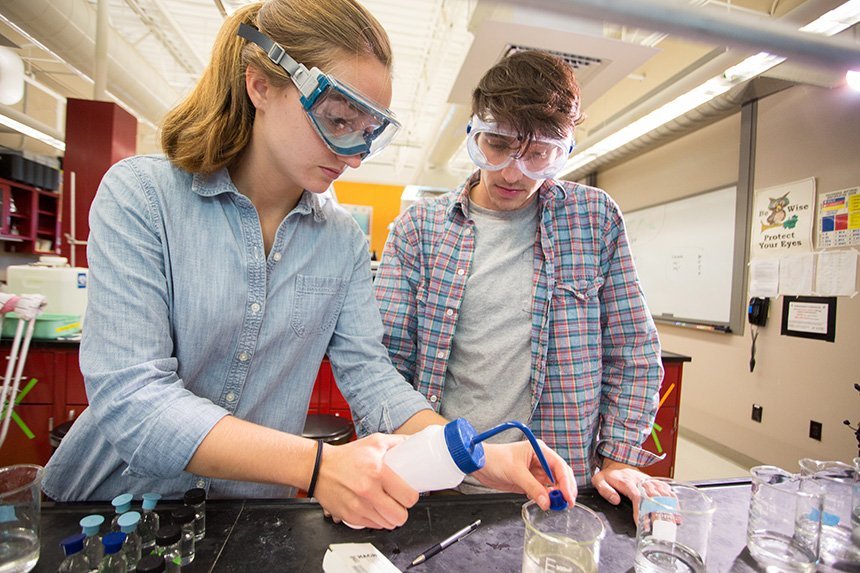 Two students working in the Biology lab 