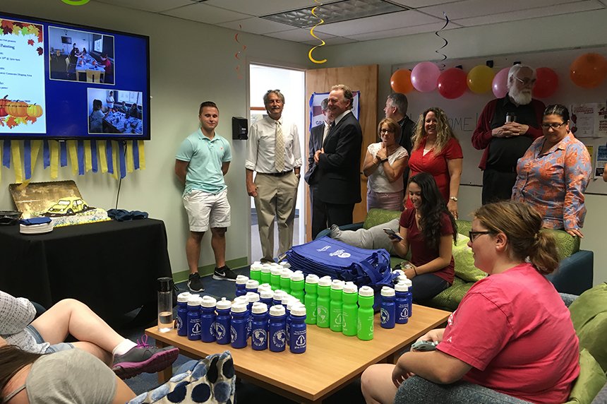 Students, faculty and staff in new commuter lounge.