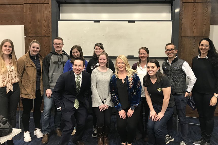 Students pose with Alumni 